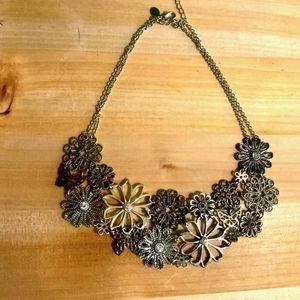 Choker style necklace